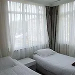 Hotel Elite Family Old 3*