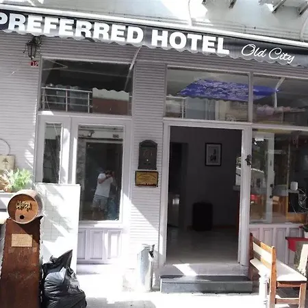 Hotell Elite Family Old 3*