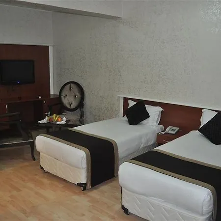 Elite Family Old Hotell