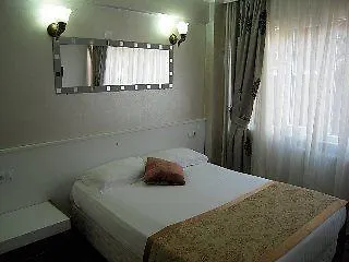 Elite Family Old Hotell 3*