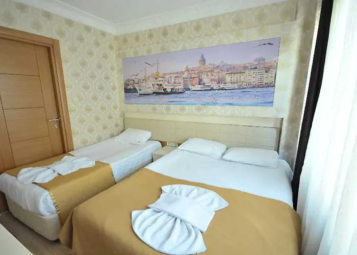 Elite Family Old Hotel